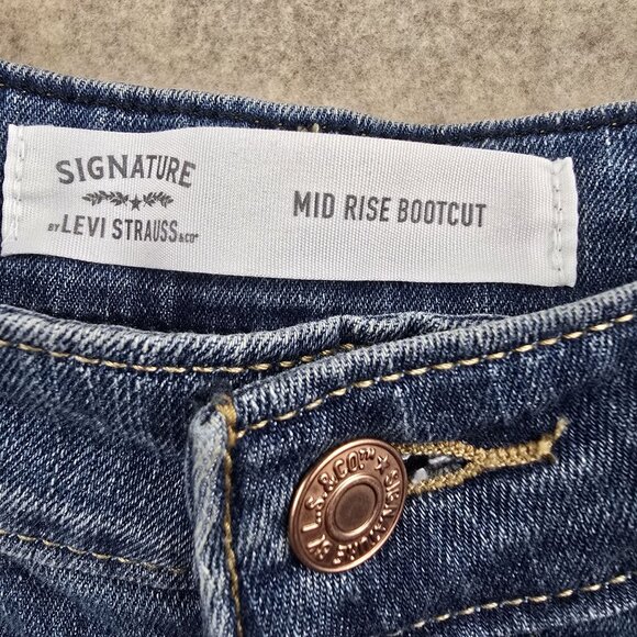 Signature By Levi Strauss Mid Rise Bootcut Jeans Blue Denim W29 L30 Cotton Blend - Picture 5 of 8